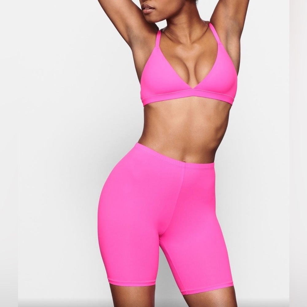 Skims fits everybody bike shorts